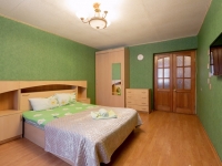 2-комнатная квартира посуточно Екатеринбург, Мира , 36: Фотография 2