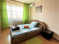 1-комнатная квартира посуточно Артём, Ульяновская, 7: Фотография 9