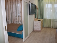 2-комнатная квартира посуточно Сургут, Ленина, 73: Фотография 12