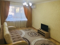 2-комнатная квартира посуточно Екатеринбург, Металлургов , 44: Фотография 10