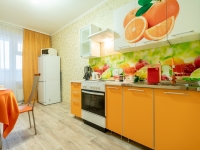 2-комнатная квартира посуточно Нижневартовск, улица Ленина , 31: Фотография 2