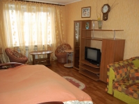 1-комнатная квартира посуточно Луганск, Коцюбинского, 27: Фотография 2