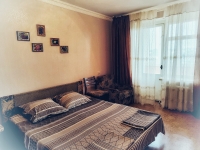 2-комнатная квартира посуточно Луганск, Градусова , 4а: Фотография 5