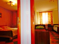 1-комнатная квартира посуточно Краснодар, жд вокзал , 1: Фотография 2