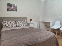 2-комнатная квартира посуточно Севастополь, проспект Октябрьской революции , 52а: Фотография 2