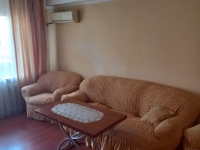 2-комнатная квартира посуточно Донецк, набережная, 5: Фотография 2