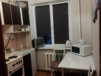 1-комнатная квартира посуточно Донецк, Скляренко , 3: Фотография 2