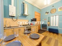 2-комнатная квартира посуточно Санкт-Петербург, Полозова, 22: Фотография 25