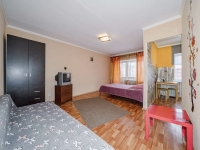1-комнатная квартира посуточно Екатеринбург, Луначарского , 53: Фотография 2