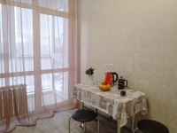 1-комнатная квартира посуточно Белгород, Попова, 37г: Фотография 2