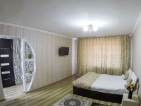 1-комнатная квартира посуточно Екатеринбург, ФРУНЗЕ , 18: Фотография 2