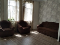 2-комнатная квартира посуточно Астрахань, Самойловой, 10: Фотография 2