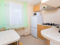 2-комнатная квартира посуточно Екатеринбург, Расточная , 15. 7: Фотография 5