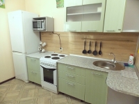 1-комнатная квартира посуточно Челябинск, Руставели, 27: Фотография 3