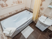 3-комнатная квартира посуточно Калуга, Болдина, 12а: Фотография 4