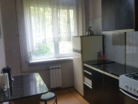 3-комнатная квартира посуточно Донецк, Скляренко, 16: Фотография 5